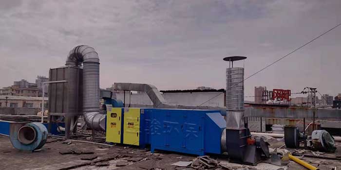 UV漆廢氣處理工程（高效脫漆塔+UV光解廢氣處理設備+活性炭吸附塔）設計安裝