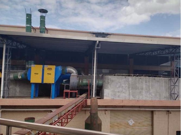 玻璃廠淋油烘烤廢氣處理方案