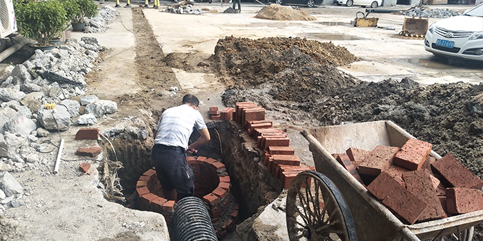2020年東莞雨污分流工程雨污井施工